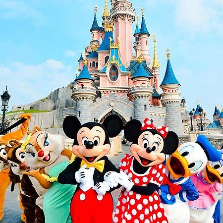 Disney In Two Min Chessy  Buitenkant foto